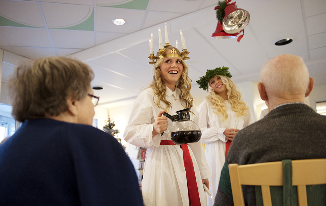 【スウェーデン土産】幸せを運ぶ 聖ルシア祭の飾り3点セット スウェーデン土産】幸せを運ぶ 聖ルシア祭の飾り3点セット